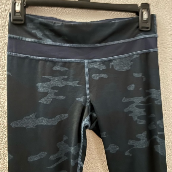 Lululemon Run: Inspire Crop All Full-On Luxtreme Navy 4 - Picture 5 of 12